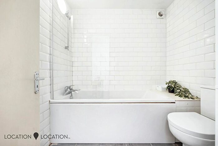1 Bedroom Flat To Rent In Academy Apartments, Institute Place, E8