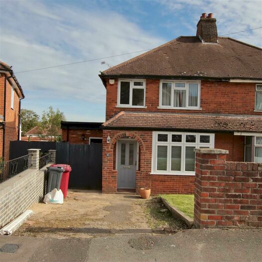 4 Bedroom House To Rent In Grasmere Avenue, Tilehurst, Reading, RG30