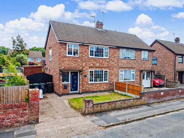 3 Bedroom Semi Detached House For Sale In Oakfield Road, Stapleford, Nottingham, NG9