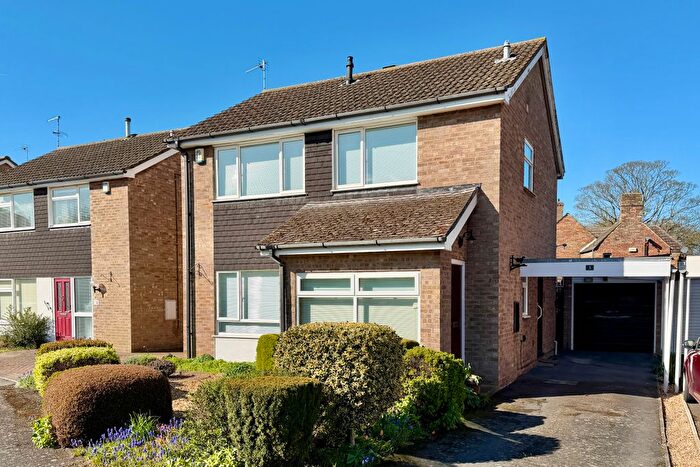 3 Bedroom Detached House For Sale In Granary Close, Godmanchester, PE29