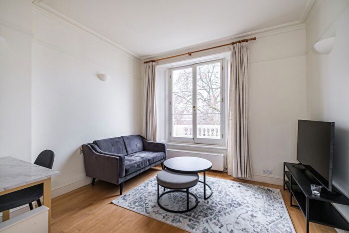 1 Bedroom Flat To Rent In Cleveland Square, London, W2