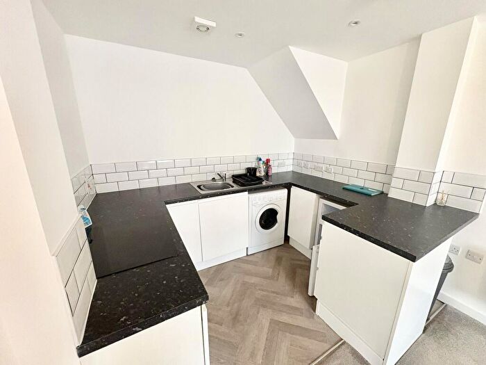 1 Bedroom Flat To Rent In St. Mary's Road, Bearwood, B67