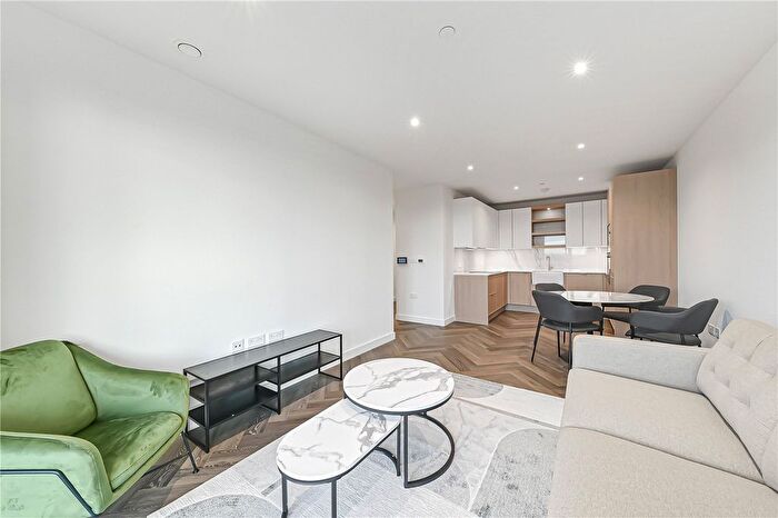 2 Bedroom Flat To Rent In Bower House, Hendon, NW9
