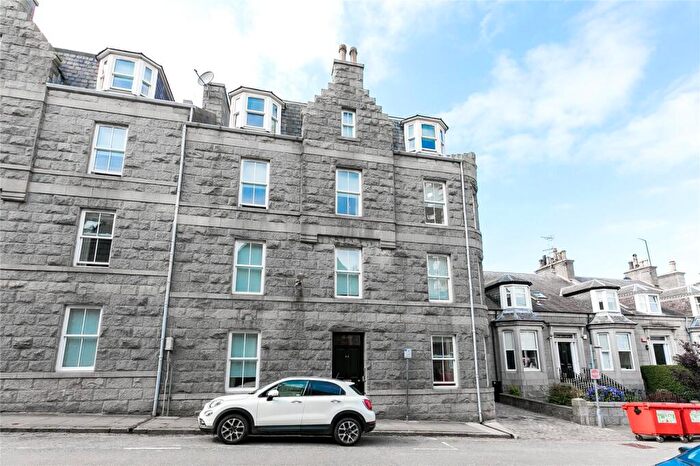1 Bedroom Flat To Rent In Gilcomston Park, Aberdeen, Aberdeenshire, AB25
