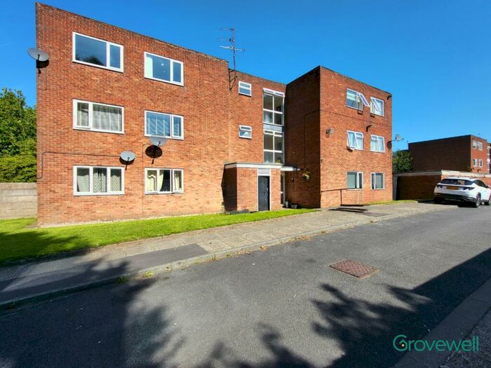 2 Bedroom Flat To Rent In Windsor House, Kingsmead Mews, Manchester, M9