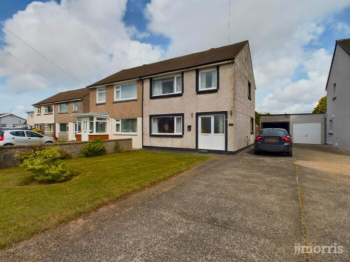 3 Bedroom Semi-Detached House For Sale In Bulford Close, Johnston, Haverfordwest, SA62