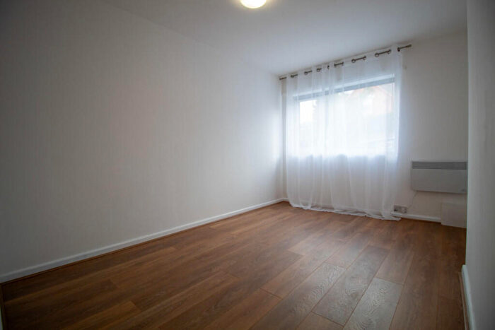 1 Bedroom Flat To Rent In Vale Road, Colwick, Nottingham, NG4