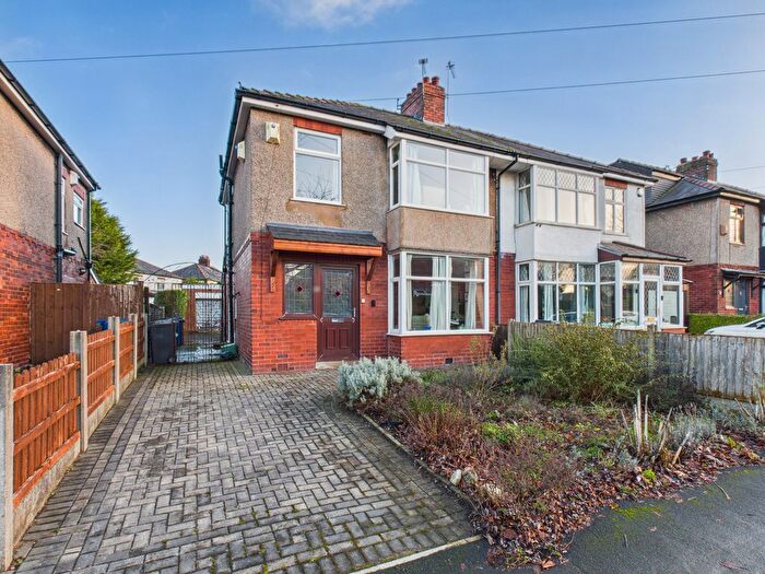 3 Bedroom Semi-Detached House For Sale In Priory Lane, Penwortham, PR1