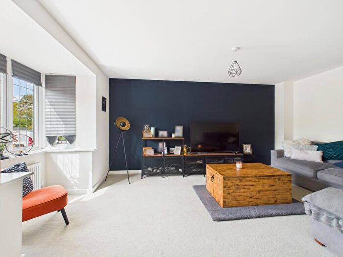 4 Bedroom Detached House For Sale In Tarry Way, Northampton, Northamptonshire, NN2