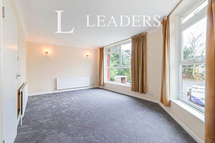 2 Bedroom Apartment To Rent In Queens Court, Ellesmere Road, KT13