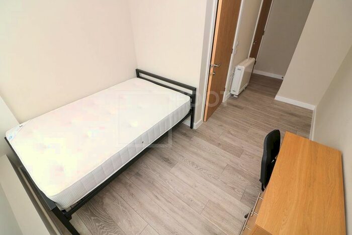 Studio To Rent In Colonnade House, Sunbridge Road, Bradford, BD1