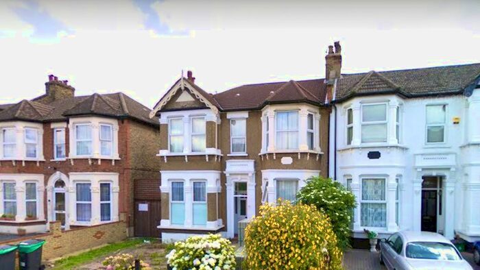 1 Bedroom Flat To Rent In Broadfield Road, Hither Green, SE6