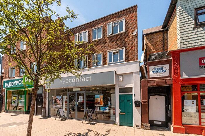 3 Bedroom Flat To Rent In High Street, New Malden, KT3