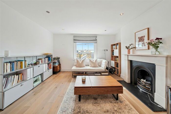 2 Bedroom Flat To Rent In Mount Ararat Road, Richmond, TW10