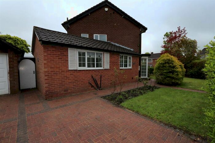 3 Bedroom Semi-Detached House To Rent In Bramhall, SK7