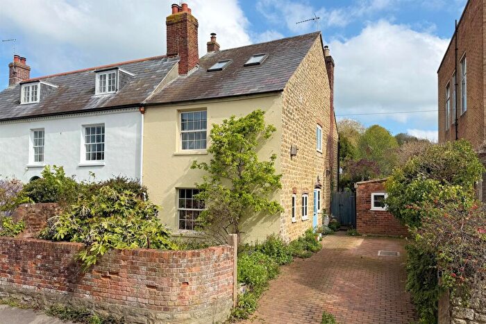 3 Bedroom Semi Detached House For Sale In Bridport Town Centre, DT6