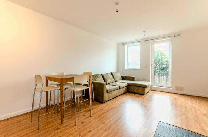 2 Bedroom Flat To Rent In Station Approach, South Ruislip, HA4