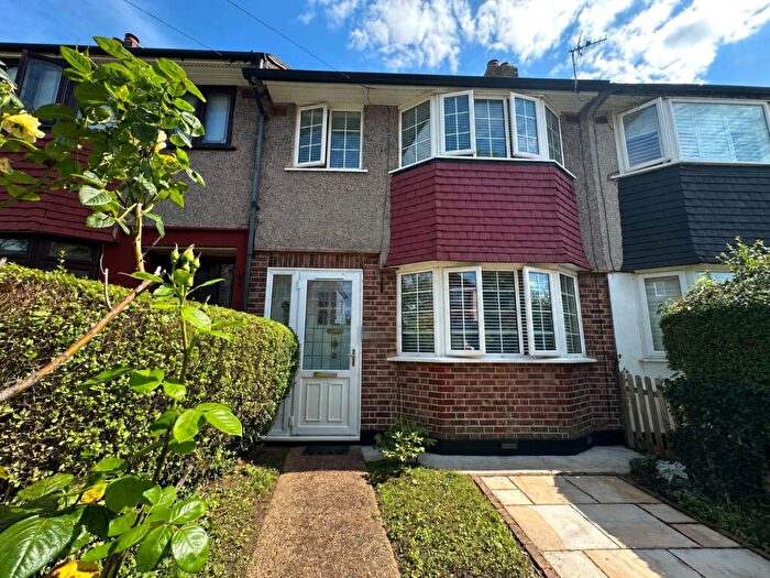 3 Bedroom Terraced House For Sale In Brockman Rise, Bromley, BR1