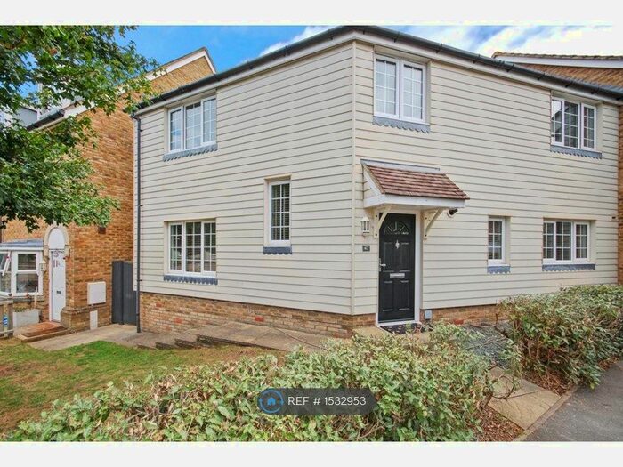 4 Bedroom Semi-Detached House To Rent In Pochard Crescent, Herne Bay, CT6