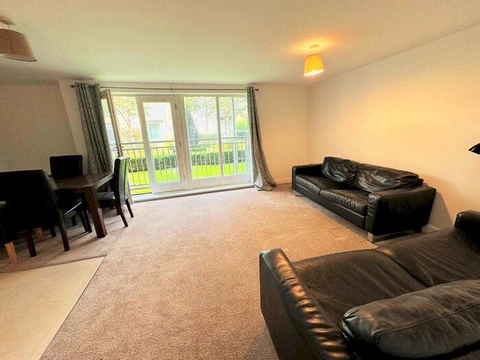 2 Bedroom Flat To Rent In Bingley Court, Canterbury, CT1