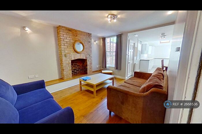 6 Bedroom Terraced House To Rent In Kimbolton Avenue, Nottingham, NG7