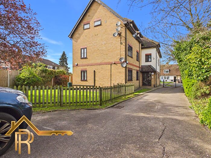 2 Bedroom Flat To Rent In Hillcrest Court, Horndon Road, Romford, Essex, RM5