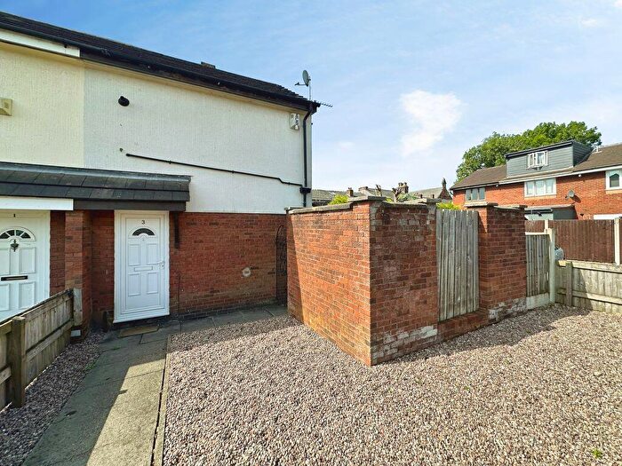 1 Bedroom Terraced House For Sale In Barrett Court, Bury, BL9