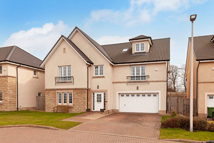 6 Bedroom Detached House For Sale In Whinstone Place, Ratho, EH28