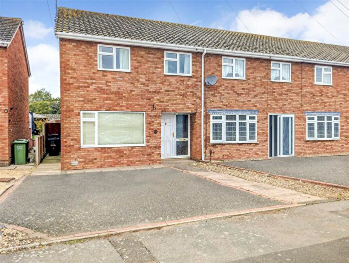 3 Bedroom End Of Terrace House For Sale In Tennyson Way, Kidderminster, Worcestershire, DY10