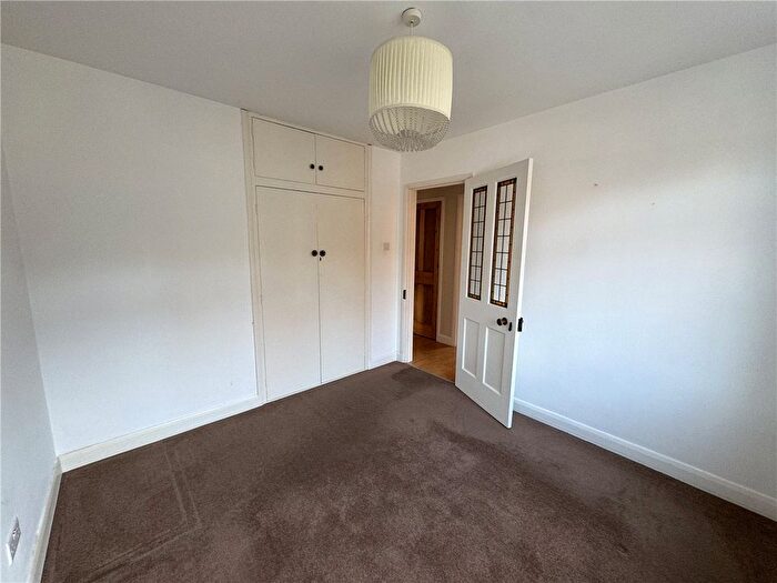 2 Bedroom Flat To Rent In Bootham Crescent, York, North Yorkshire, YO30