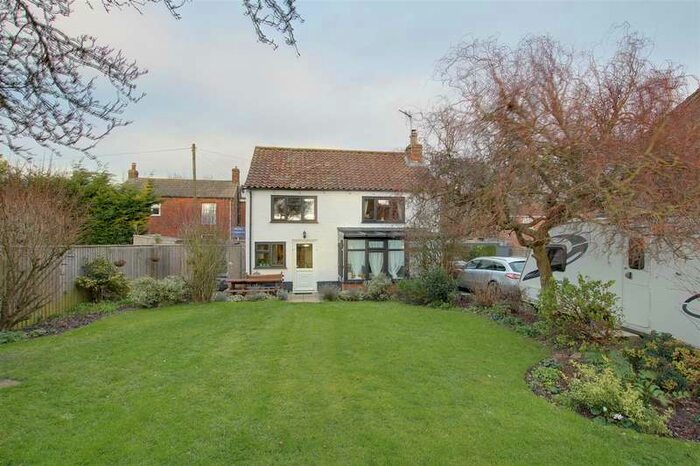 2 Bedroom Cottage For Sale In New Street, Aby, Alford, LN13