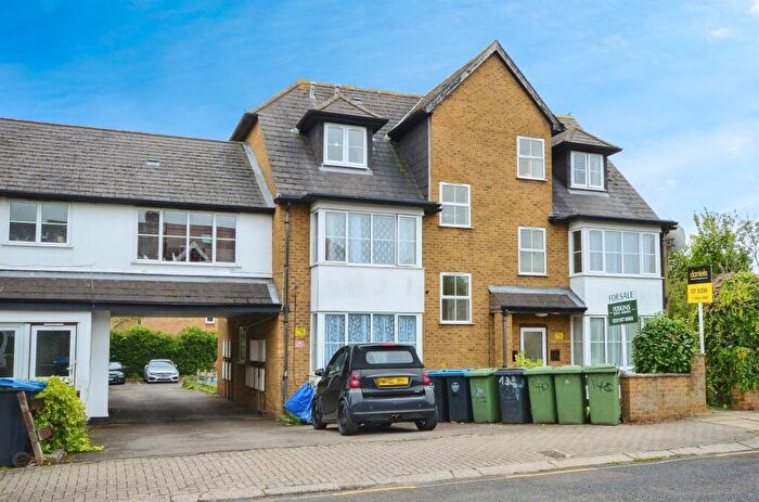 1 Bedroom Flat For Sale In Maybank Avenue, Wembley, HA0