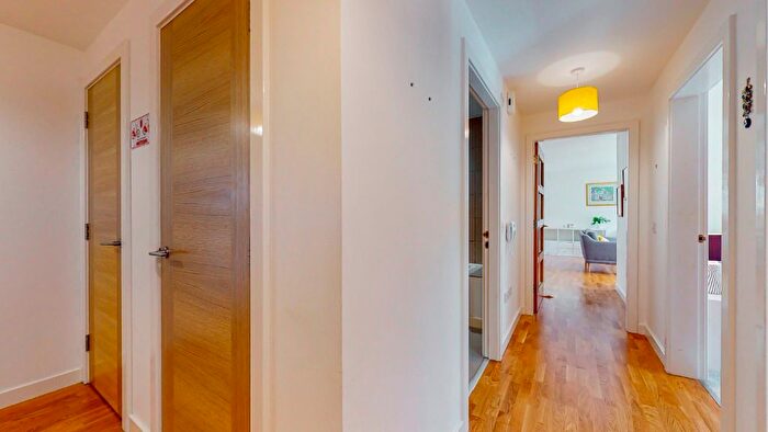 2 Bedroom Flat To Rent In Shrubhill Walk, Leith, Edinburgh, EH7
