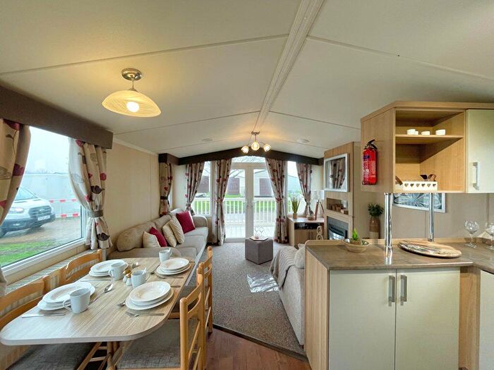 3 Bedroom Park Home For Sale In Broadland Sands Holiday Park – Suffolk, NR32