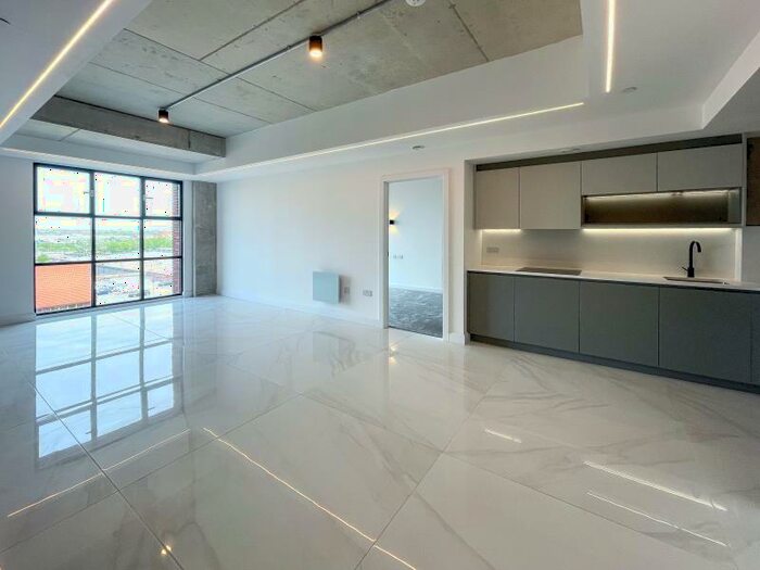 2 Bedroom Apartment To Rent In Apt . :: One Silk Street, M4