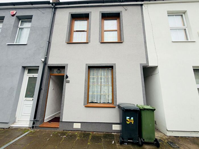 4 Bedroom Terraced House To Rent In Frederick Street, Luton, LU2