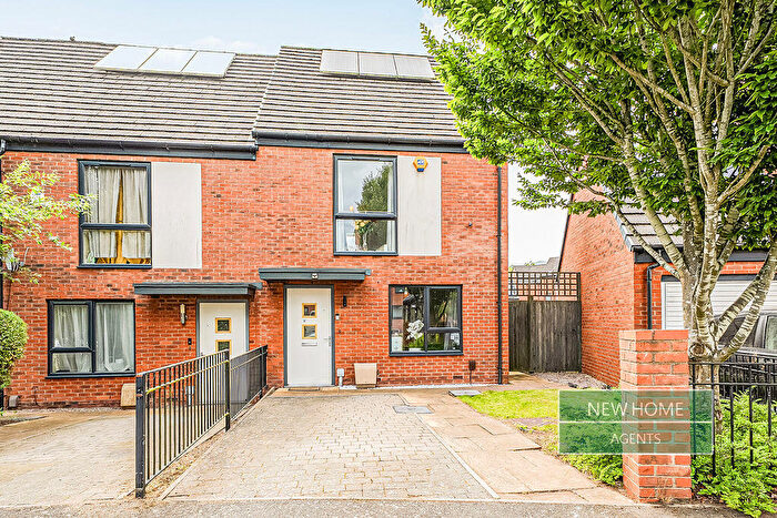2 Bedroom End Of Terrace House For Sale In Lower Beeches Road, Birmingham, B31