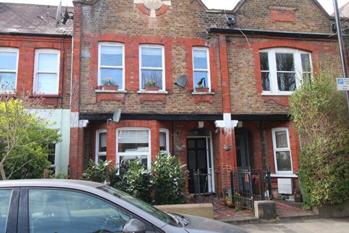 1 Bedroom Flat To Rent In Fleeming Road, London, E17