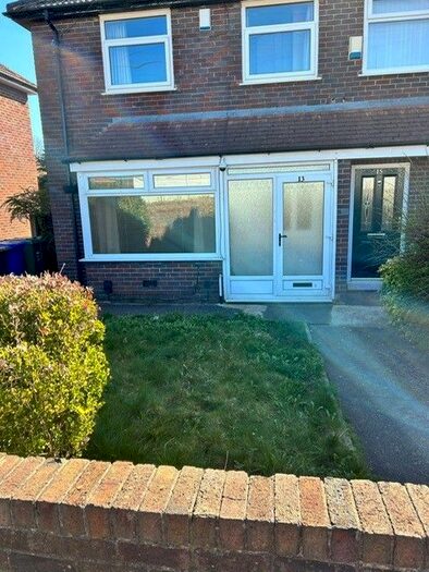 2 Bedroom Terraced House To Rent In Farcroft Avenue, Radcliffe, M26