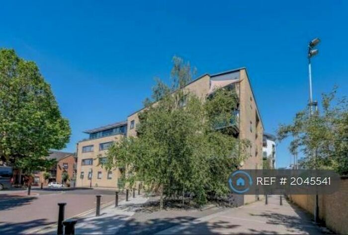 1 Bedroom Flat To Rent In Douglas Path, London, E14