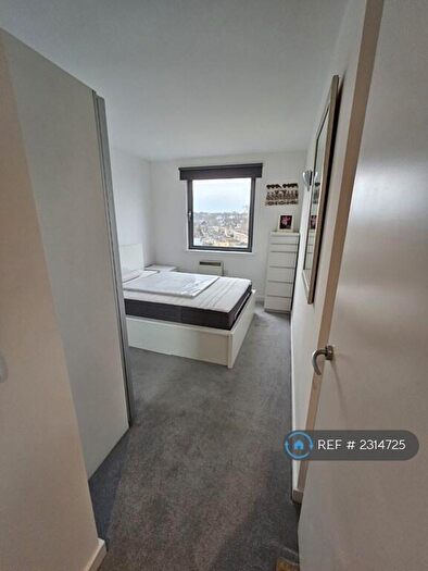 2 Bedroom Flat To Rent In Colorado Building, London, SE13