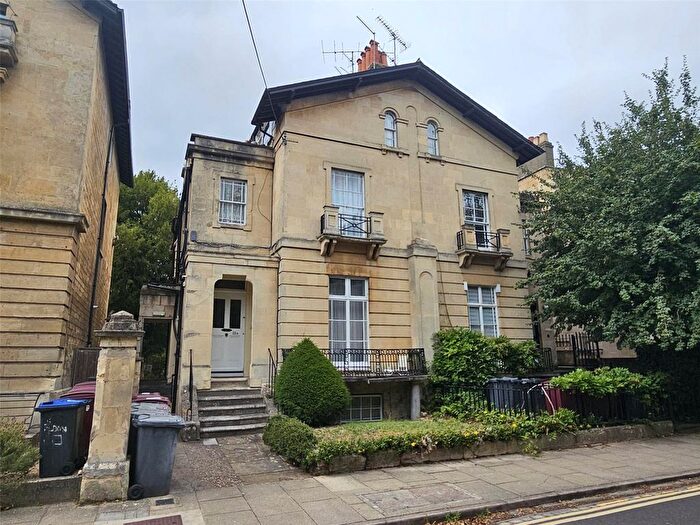 1 Bedroom Studio To Rent In Eldon Square, Reading, Berkshire, RG1