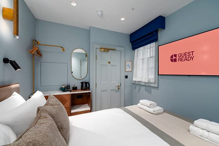 1 Bedroom Flat To Rent In Room, Fitzroy Street, London Dz, Uk, London, W1T