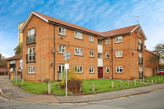 2 Bedroom Flat For Sale In Doddridge Street, Northampton, NN1