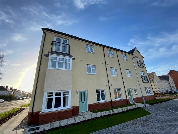 2 Bedroom Flat To Rent In Walker Point Way, Newport, NP20
