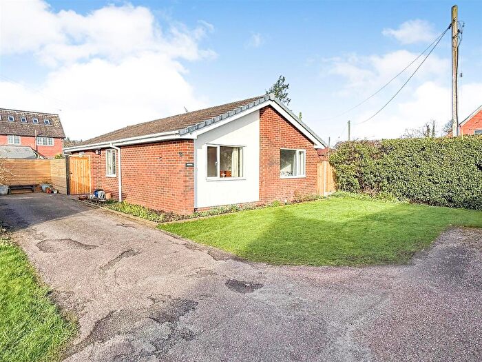 3 Bedroom Detached Bungalow For Sale In Ceiriog Close, Chirk, Wrexham, LL14