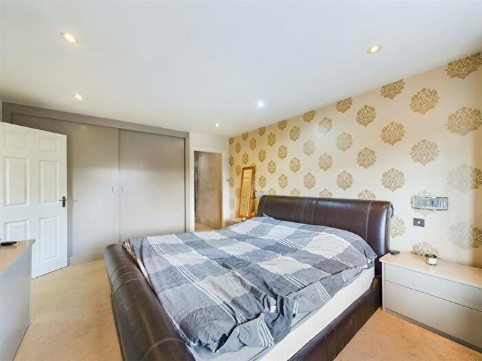 4 Bedroom Detached House For Sale In Monarch Drive, Kingsmead, Cheshire, CW9