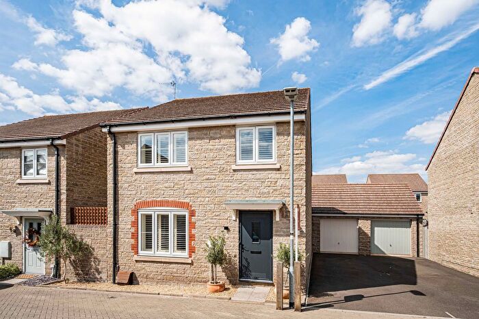 4 Bedroom Detached House For Sale In Newmans View, Purton, SN5