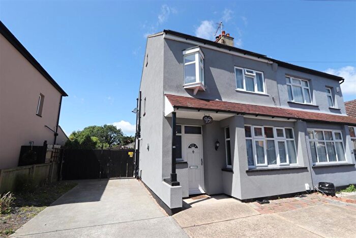 3 Bedroom Semi-Detached House To Rent In Westbury Road, Southend-On-Sea, SS2