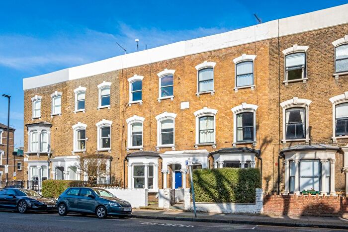 2 Bedroom Flat To Rent In Aubert Park, London, N5